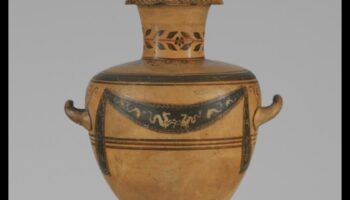 الأشكال الهلنستية: الألوان والتقنيات في الفخار اليوناني