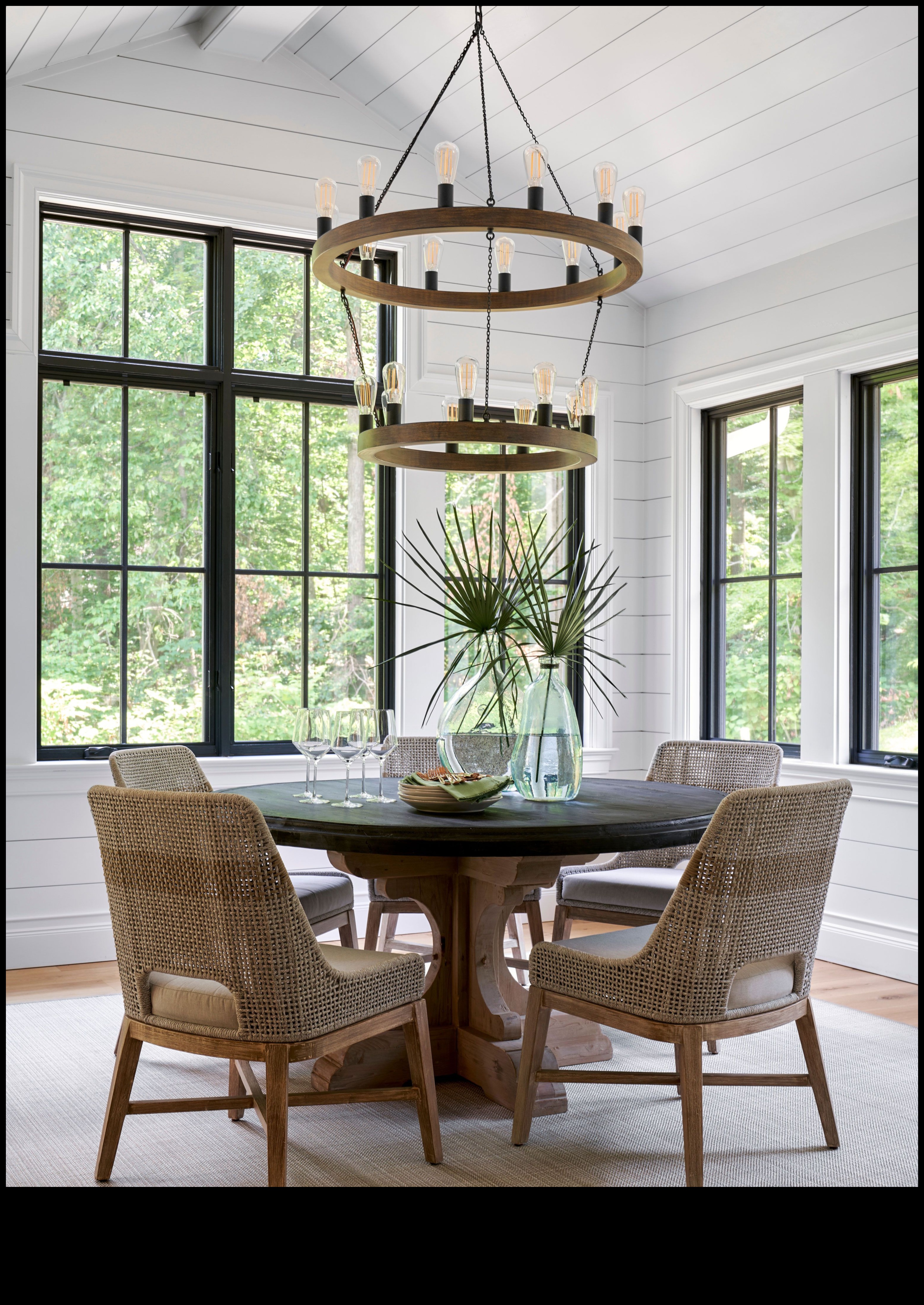 كيف يمكنني الحصول على غرفة طعام في المزرعة الحضرية مع لمسات ريفية؟