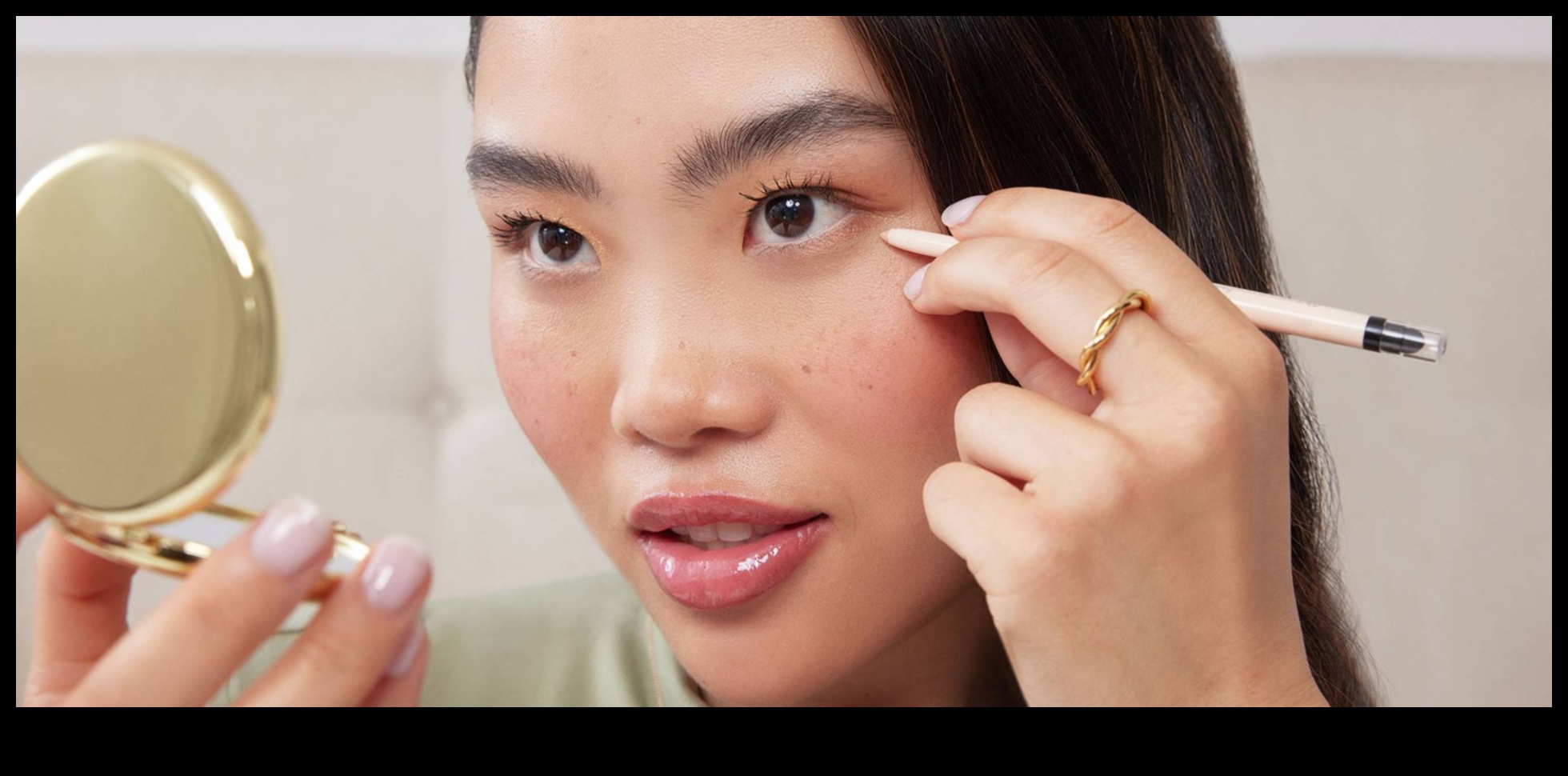 Waterline Wonders 6 نصائح لوضع محدد العيون على الحافة الداخلية 3 عجائب الخط المائي: نصائح لتطبيق محدد العيون على الحافة الداخلية