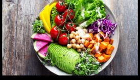 النباتية والشيخوخة: تعزيز طول العمر