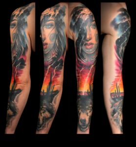 قماش منحوت: اكتشف جمال إتقان وشم الذراع الملحمي الكبير