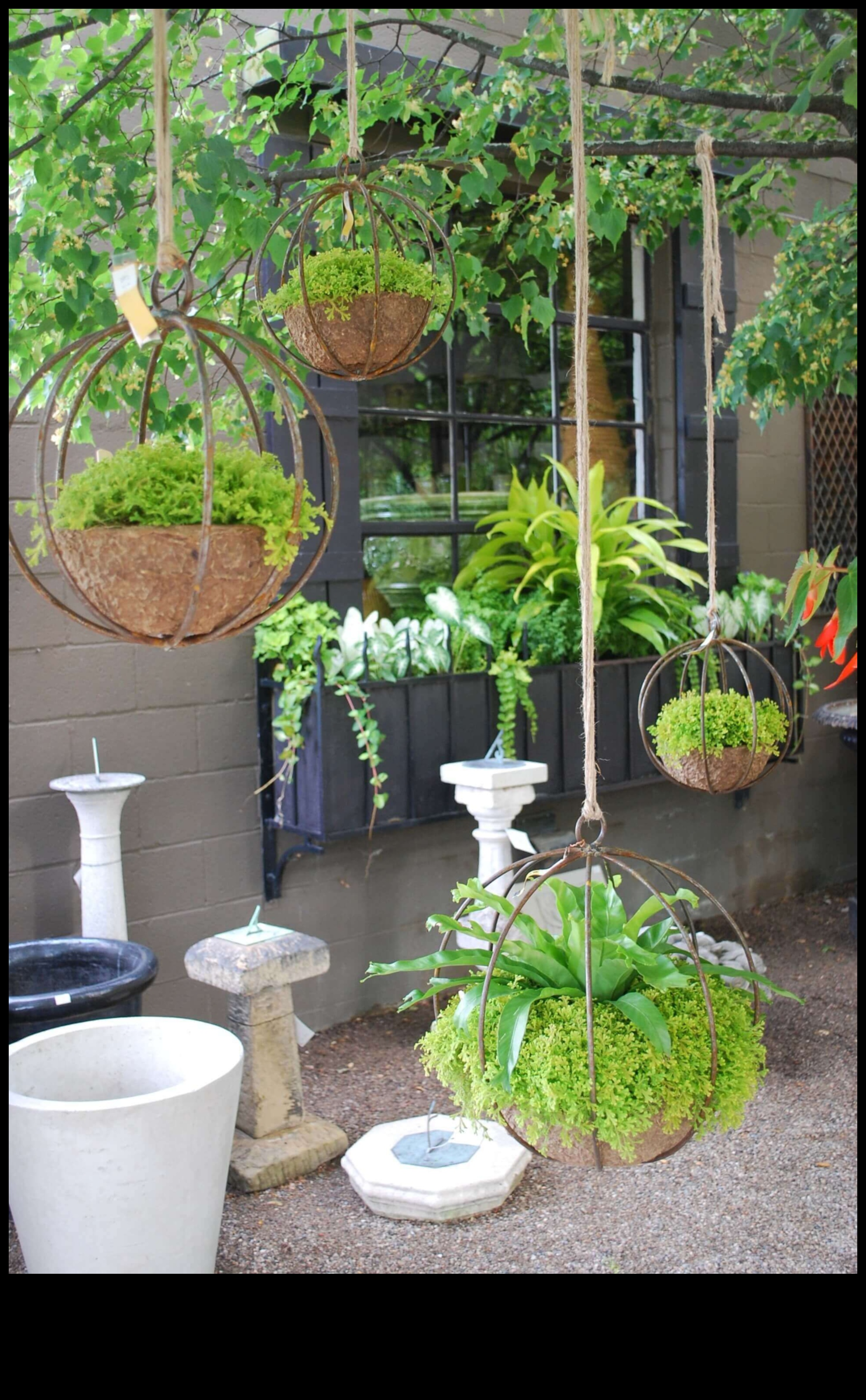 ديكور حديقة بوهو شيك في الهواء الطلق مع مزارعين معلقين 1 هل يمكنك اقتراح أفكار ديكور حديقة بوهو شيك في الهواء الطلق مع المزارعون المعلقون؟